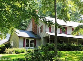 6190 Redbud Ln, Marshall, VA 20115