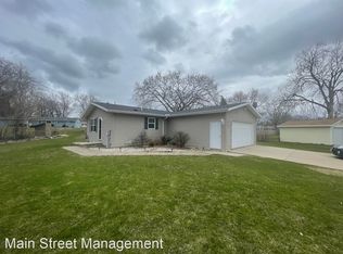 1681 Bond St, Green Bay, WI 54303