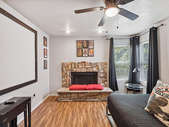 5th image of 2203 Park Hill Dr