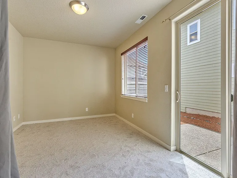 16928 SW 136th Ave — Photo 14