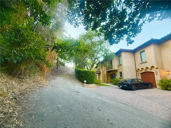 4551 Lindley Ave #13, Tarzana, CA 91356