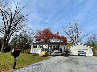 839 Creek Rd, Walnutport, PA 18088