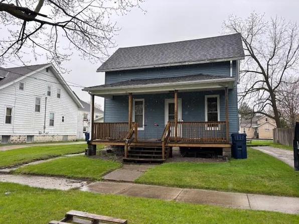 1704 S Wenona St, Bay City, MI 48706