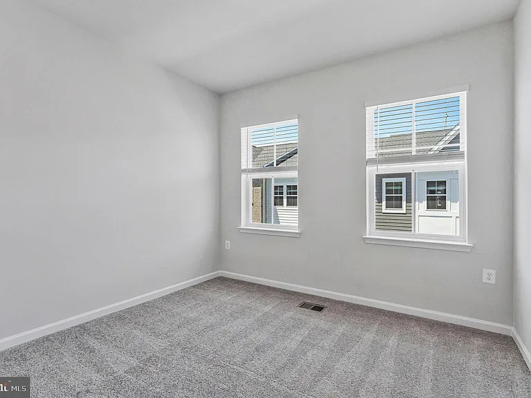 9670 Swallowtail Ln — Photo 12