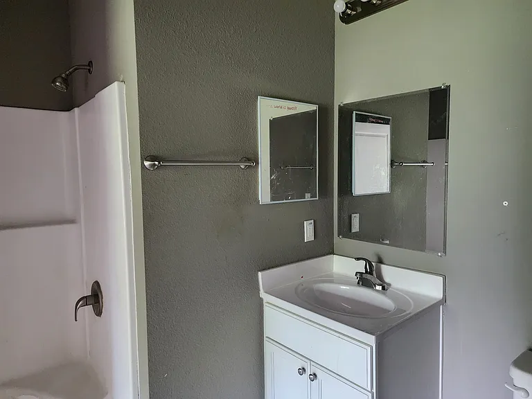 520 E Verbina St — Photo 8