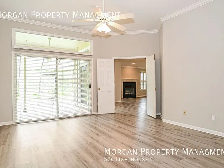 524 Lighthouse Ct — Photo 3