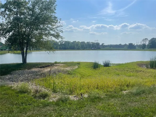 27 Timberlake Run, Cedar Rapids, IA 52403