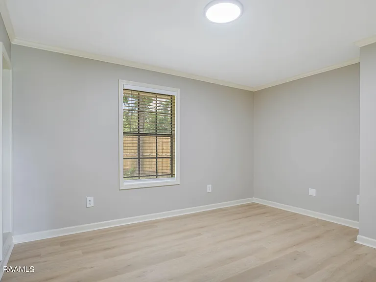 5502 Coteau Rd — Photo 10