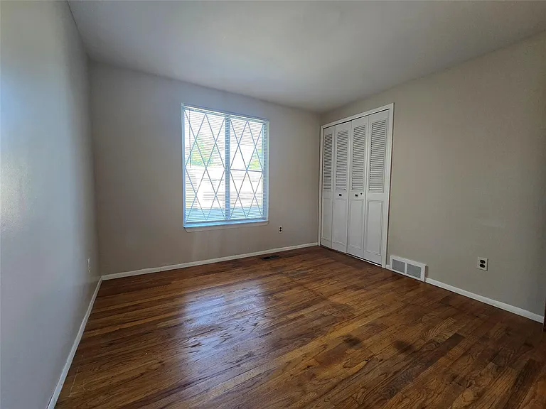 30107 Lorraine Ave #4 — Photo 17