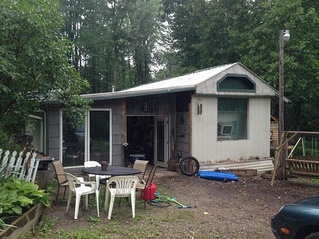 1st image of 3871 Logan Thornville Rd SE