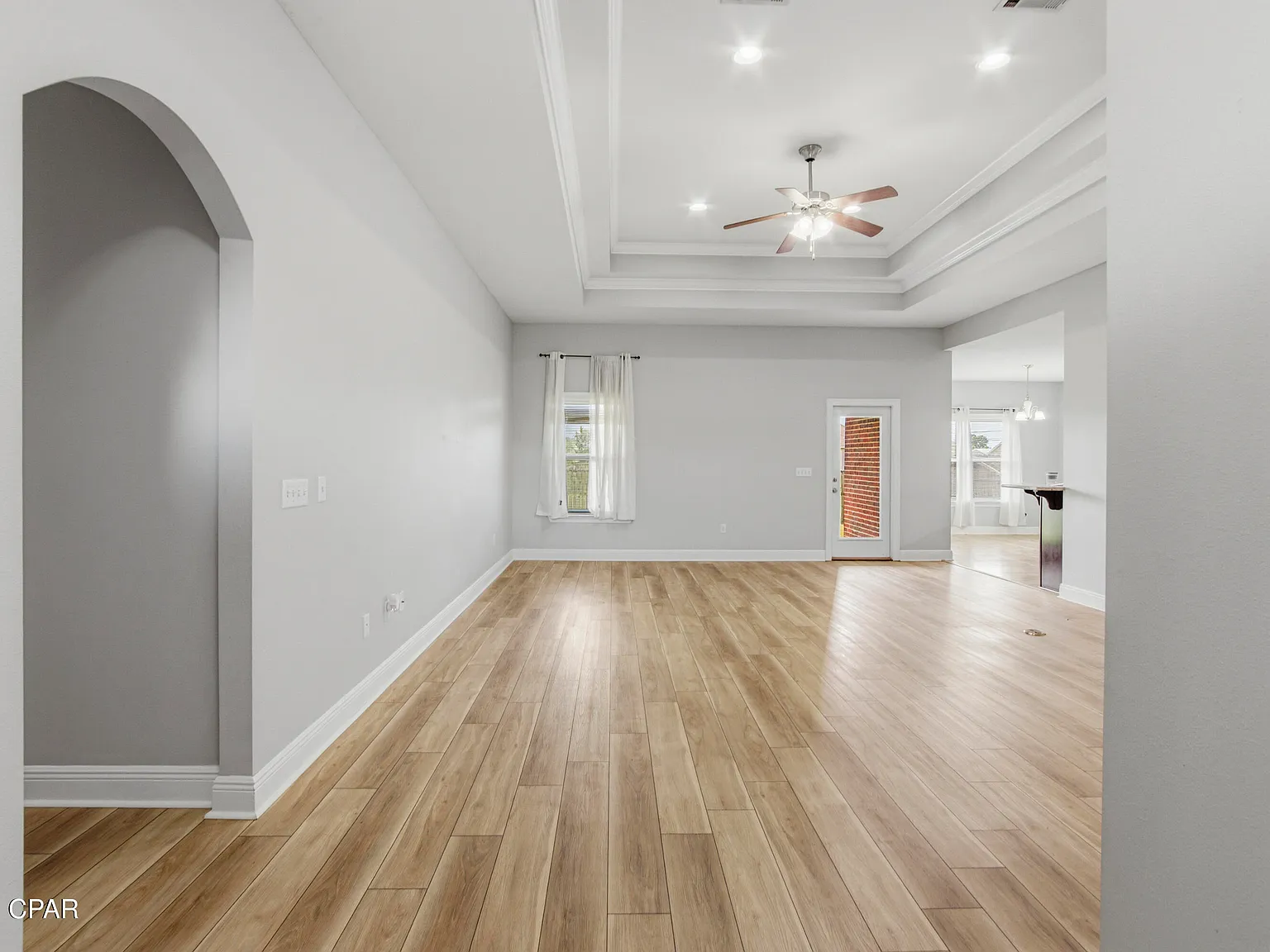 4 bed, 2.5 bath, 2634 sqft, $2,600 — Photo 4