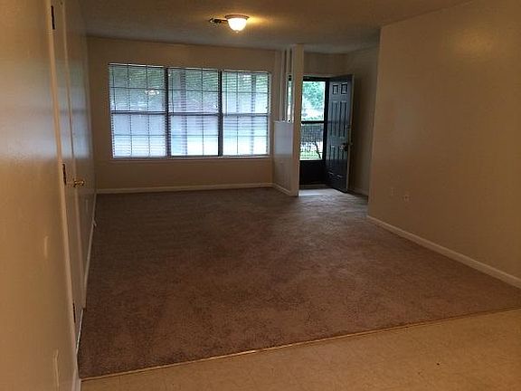 4th image of 1000 Aspen Ct