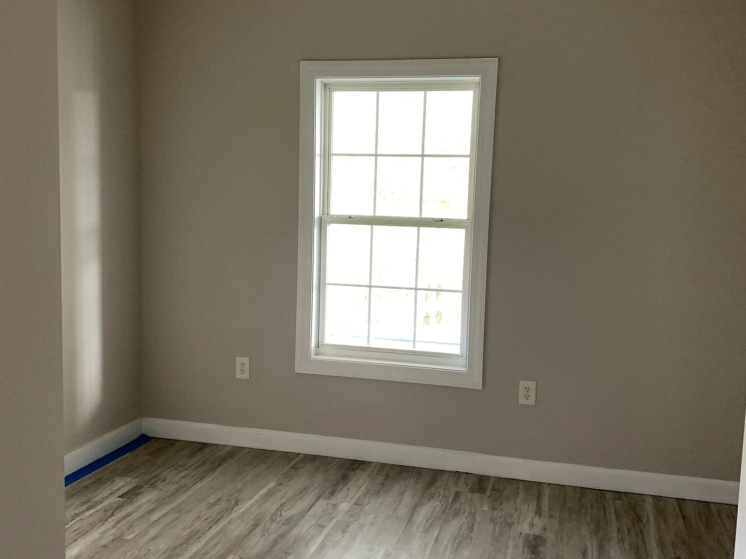 5825 Catalina Dr — Photo 3
