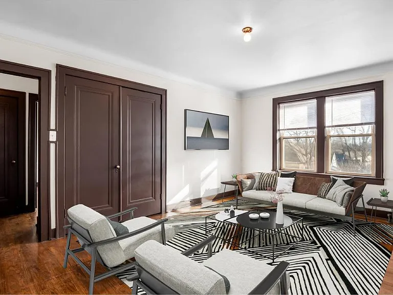Mavor Apartments — Photo 5