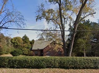 2700 Old Forest Rd, Lynchburg, VA 24501