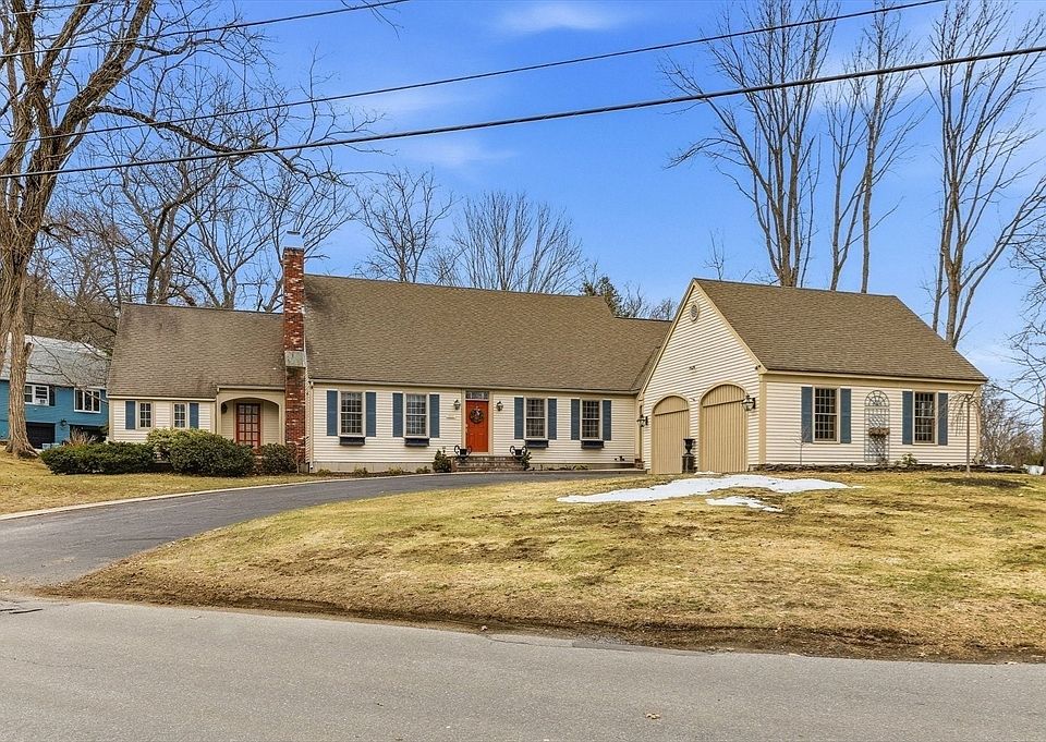 1st image of 499 Chadwick Rd