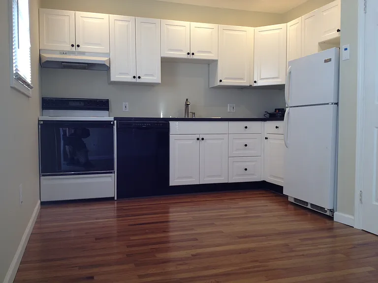 145 Carriage Path S #145 — Photo 2