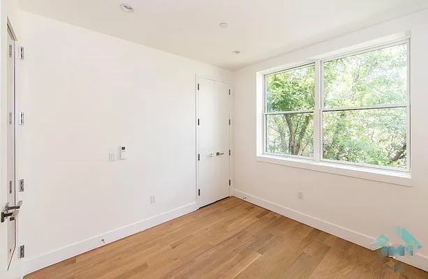 Rented by Hagstrom Management Inc | media 3