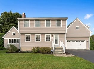 6 Gatta Cir, Woburn, MA 01801