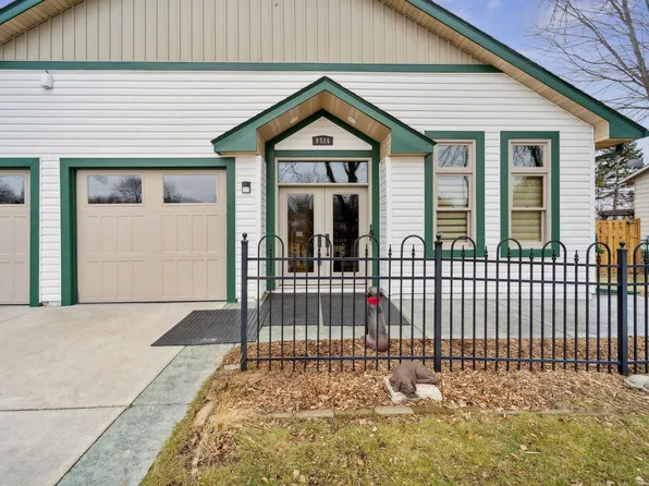 9516 Irving Ave N, Brooklyn Park, MN 55444