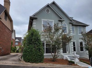 2826 Seven Oaks Cir, Vestavia, AL 35216