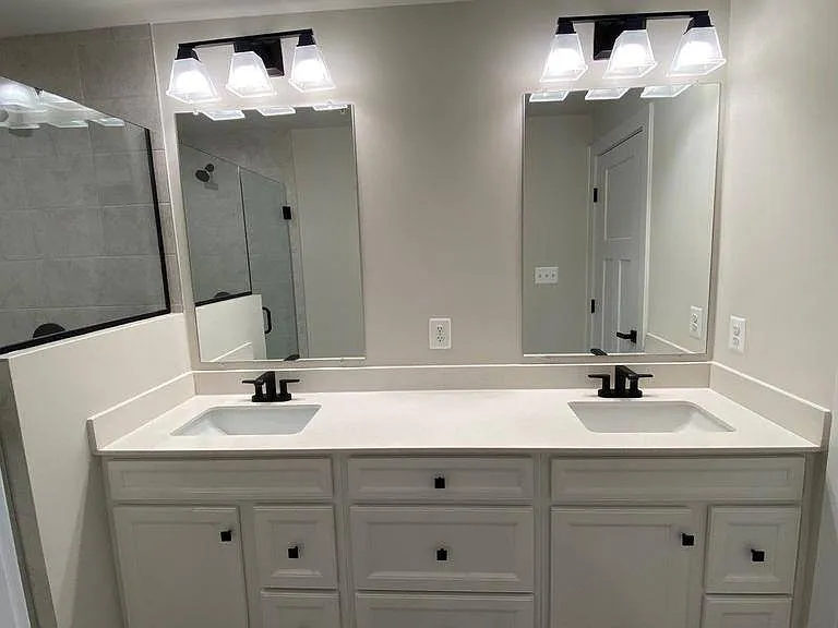 2528 Verona Pl #A — Photo 14