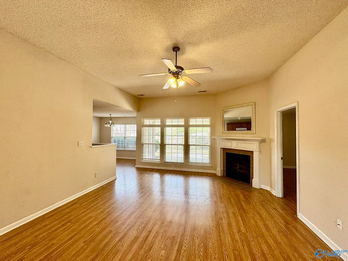 Building Photo - 117 Millside Ln