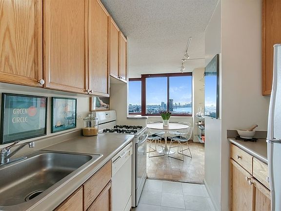 3rd image of 474 48th Ave APT 24J
