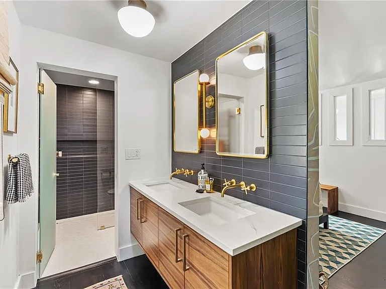 3252 W Roxboro Rd NE — Photo 30