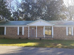 96 Magnolia Ave, Defuniak Springs, FL 32433