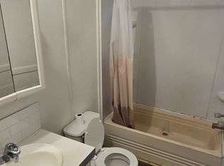 742 Shorey Dr, Defuniak Springs, FL 32433