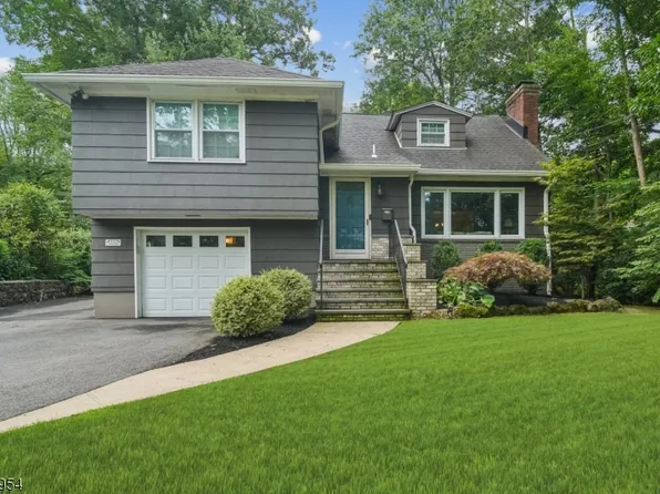 111 W End Ave, Summit City, NJ 07901