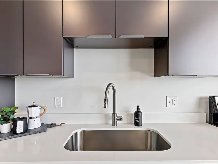 Main Ave Lofts — Photo 6