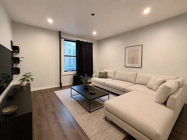 61-25 Madison St #1L — Photo 1