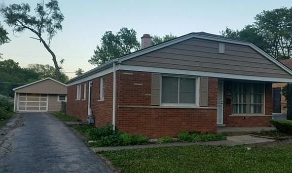 Side drive and garage