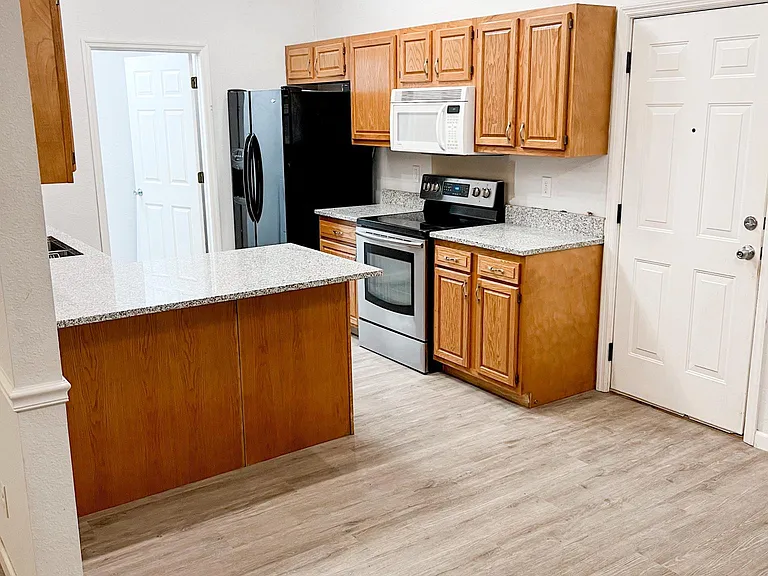 4005 Balmoral Dr #4005 — Photo 6
