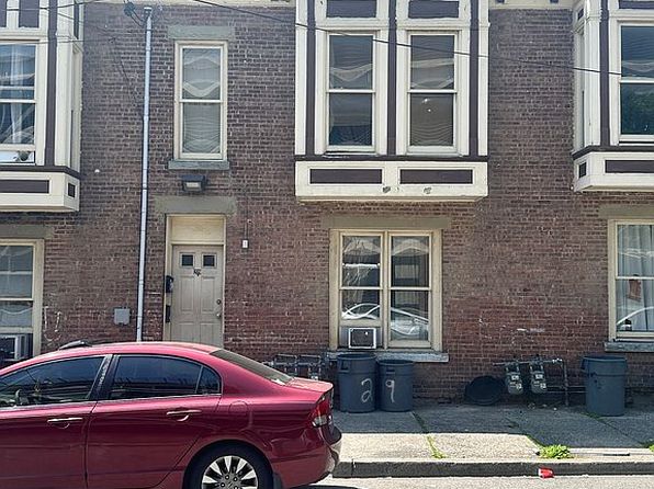 219 1st St