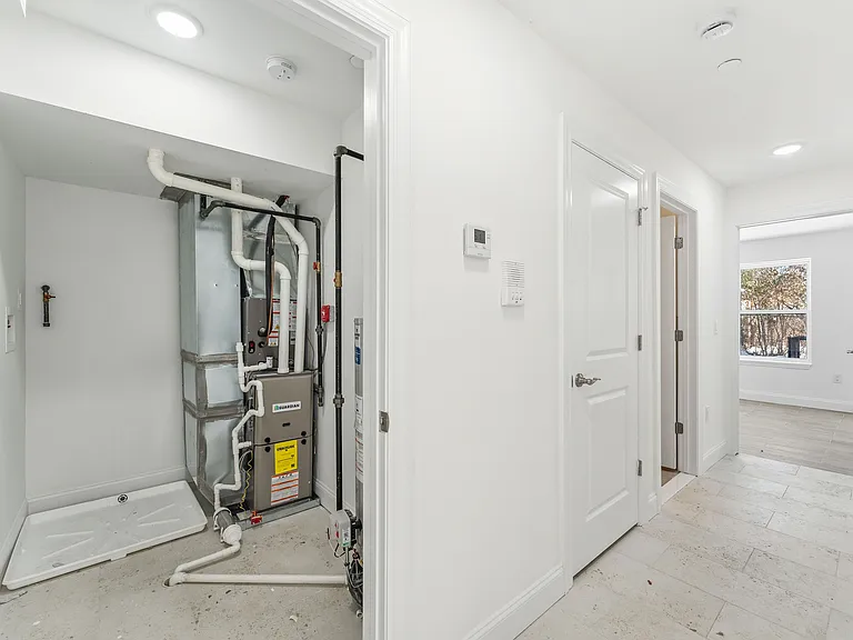 106 Columbia Ave #1 — Photo 8