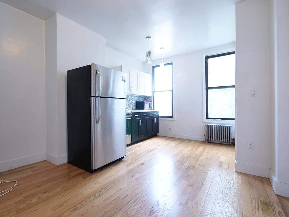 1st image of 32 Buffalo Ave