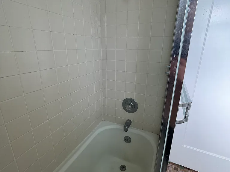 1229 Sacramento St #1 — Photo 22