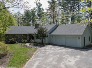 5 Beach Rd, Casco, ME 04015