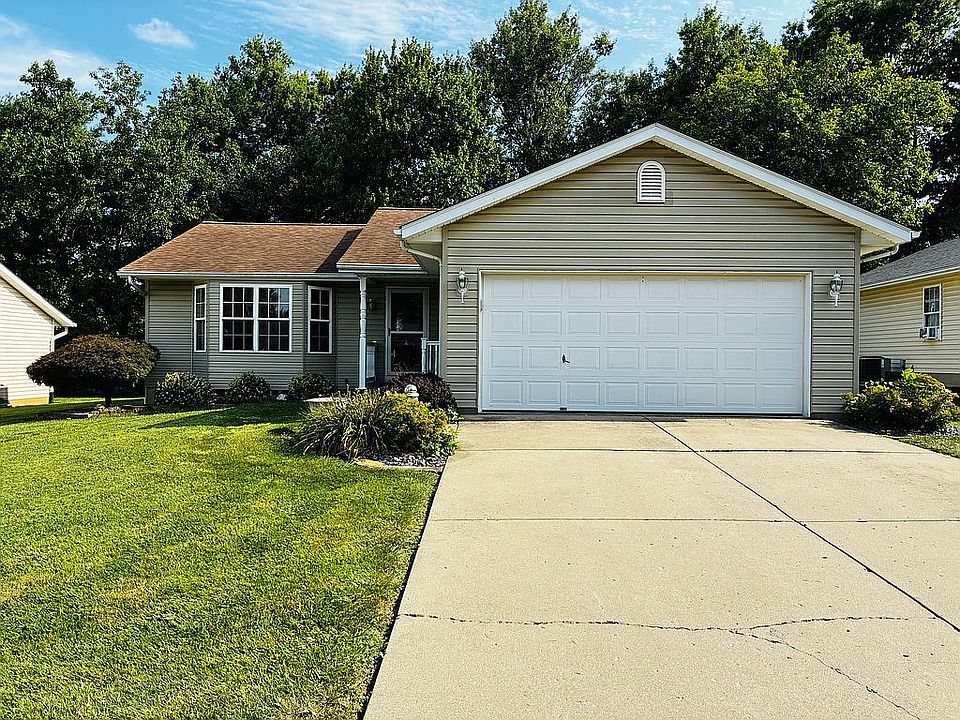 1st image of 326 Briarwood Dr