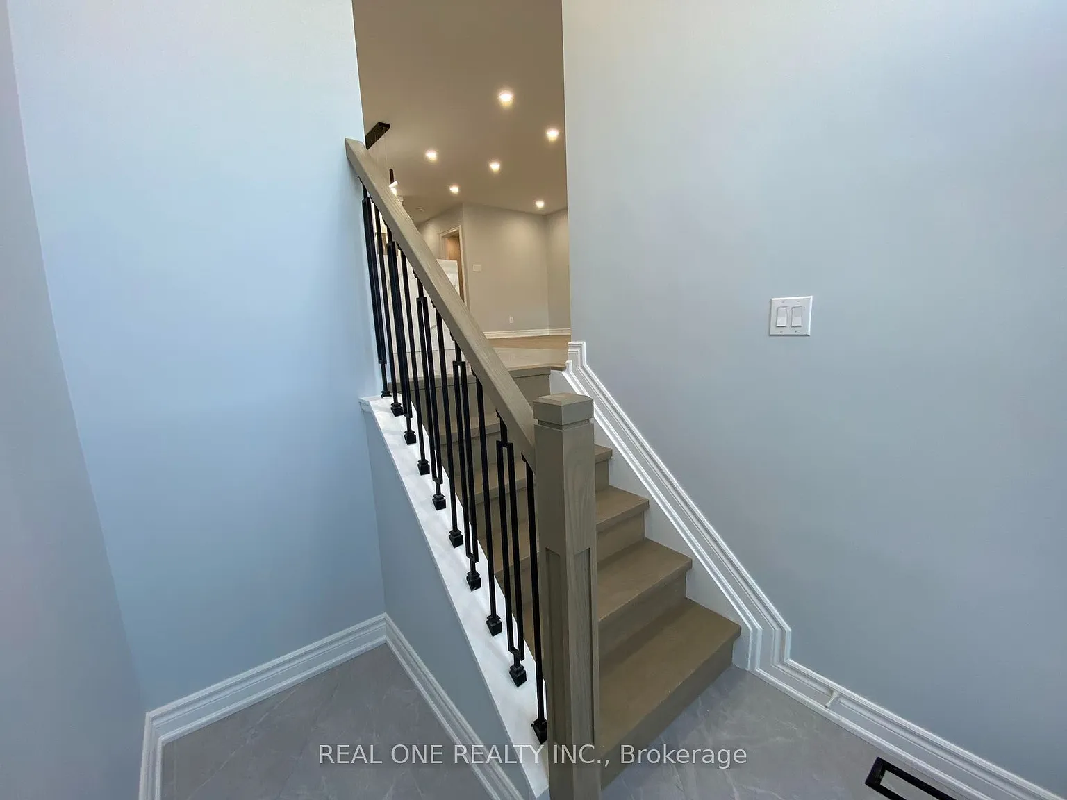 1 bed, $1,200 — Photo 4