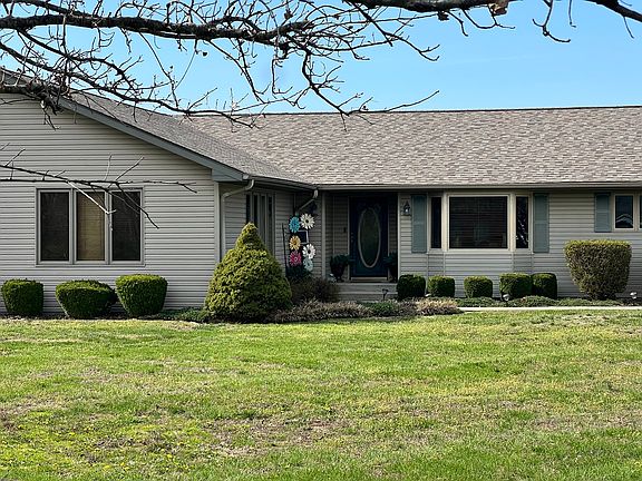 2nd image of 233 Dunivan Rd