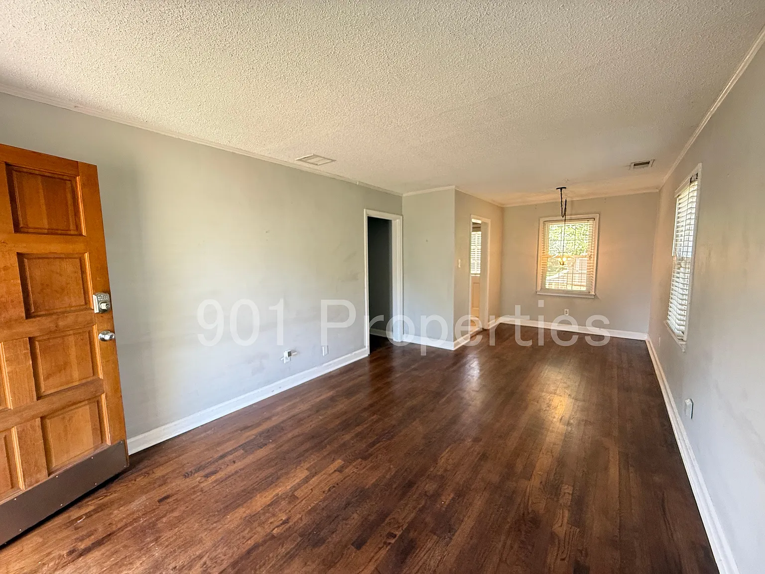 3 bed, 987 sqft, $1,725 — Photo 4