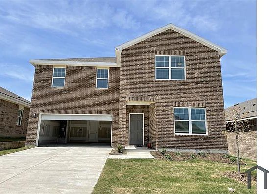 3rd image of 721 Richmond Dr