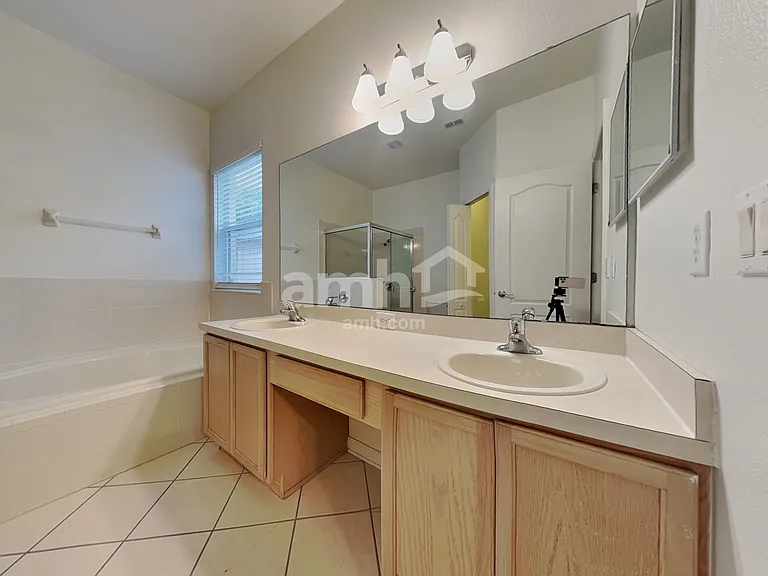10105 Granite Bay Dr — Photo 11