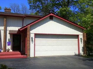 1100 Deerfield Rd, Deerfield, IL 60015