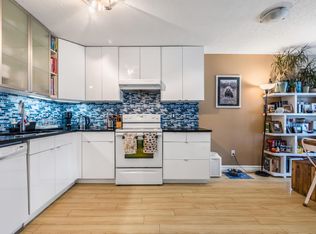 808 E 8th Ave #208, Vancouver, BC