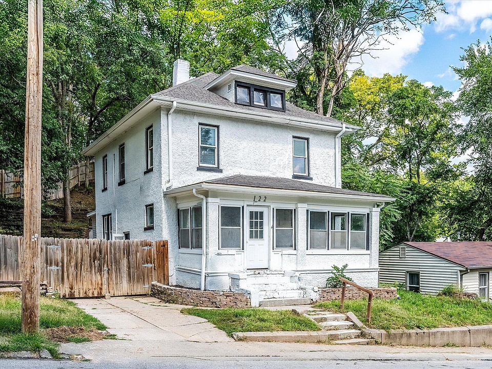 1st image of 122 E Angle Ave